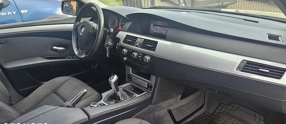 BMW Seria 5 cena 25900 przebieg: 238134, rok produkcji 2009 z Poręba małe 16